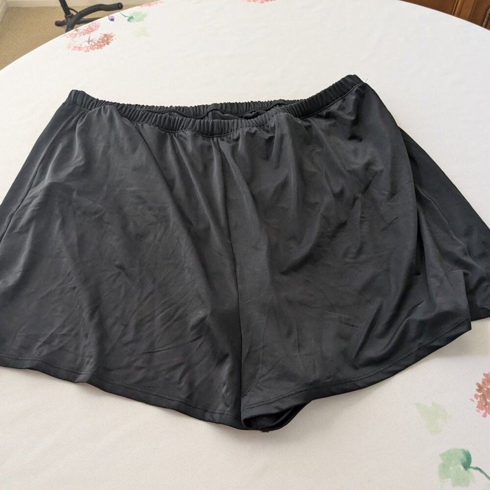 Plus size Women's swim shorts -- lined and never used  -- sized 22